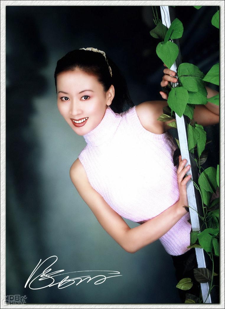 汤加丽 高清图片