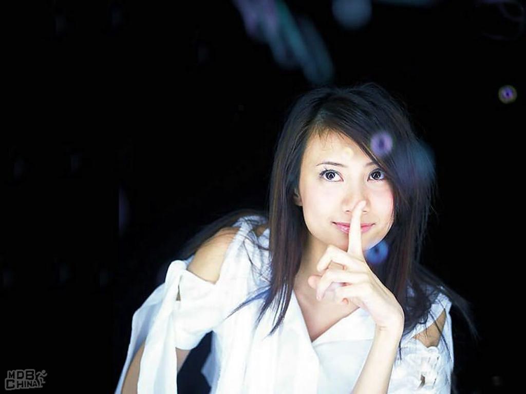 黄伊汶 电视剧_黄伊汶三级_陈国坤黄伊汶