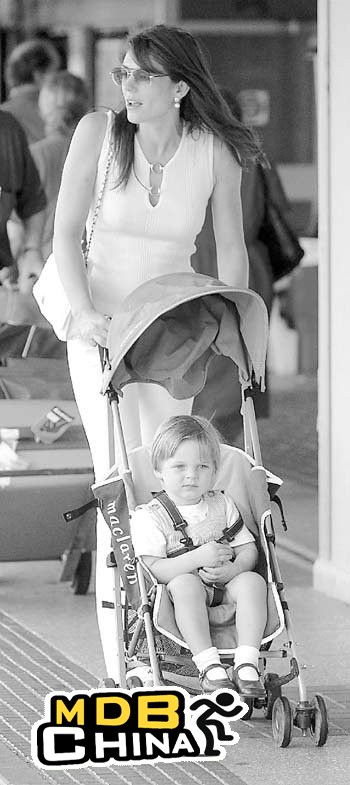 伊莉莎白·赫莉2655