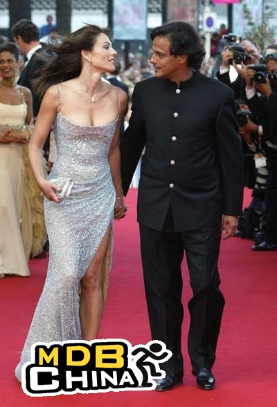 伊莉莎白·赫莉57978