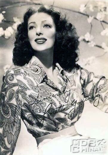 洛丽泰·扬171800