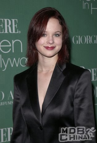 索拉·伯奇124799