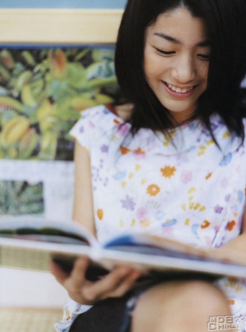 成海璃子的写真照片第11张 共38张 图片网 成海璃子的写真照片第11张 共38张 图片网